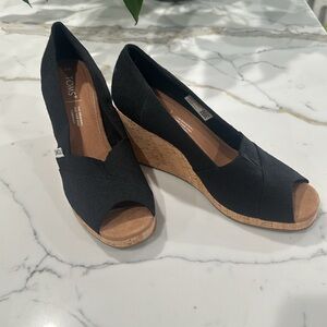 TOMS Stella Black Canvas Wedge